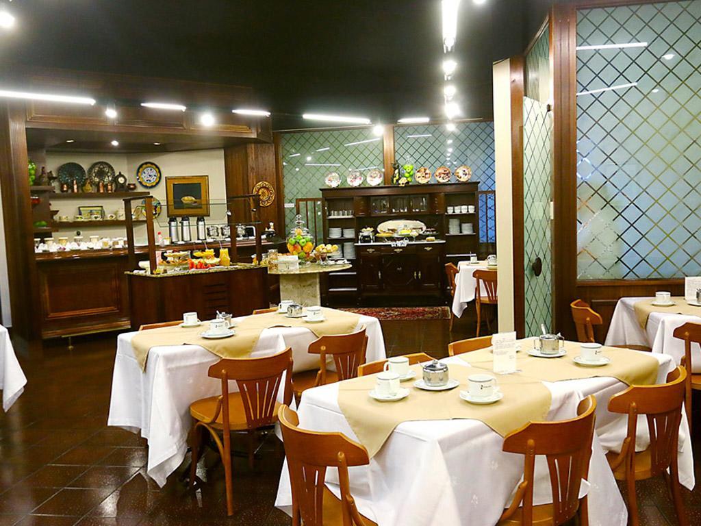 Village Hotel Ponta Grossa  Extérieur photo