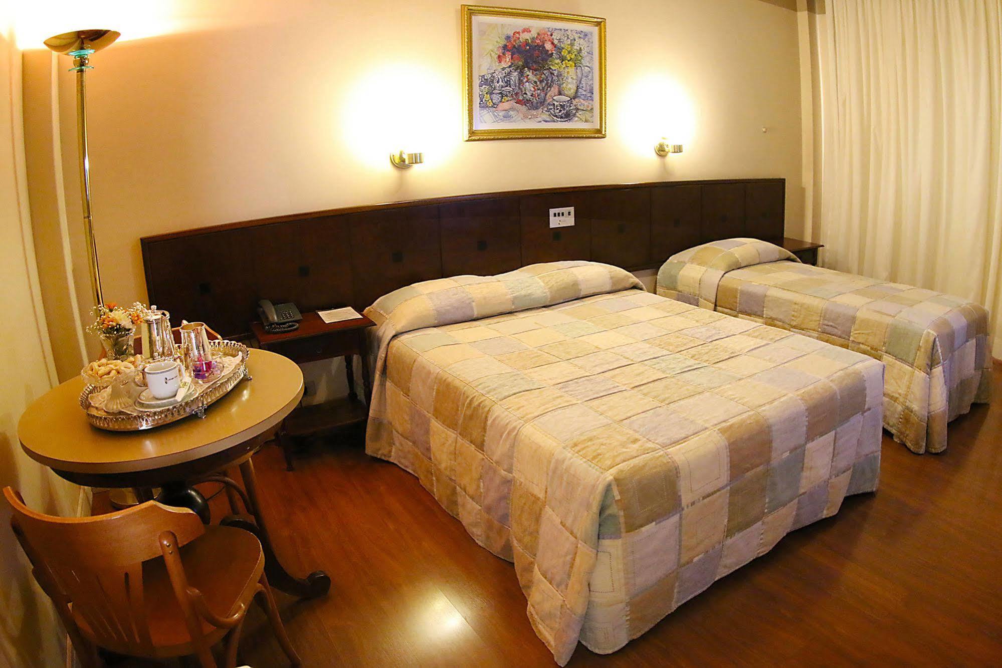 Village Hotel Ponta Grossa  Extérieur photo