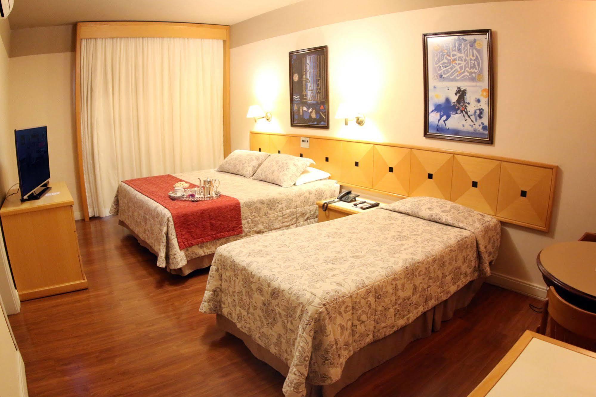 Village Hotel Ponta Grossa  Extérieur photo